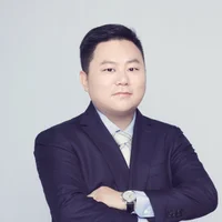 王亮